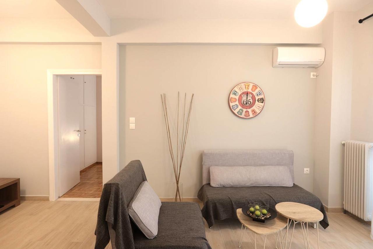 Pale Coloured Apt In Athens Historic Centre المظهر الخارجي الصورة