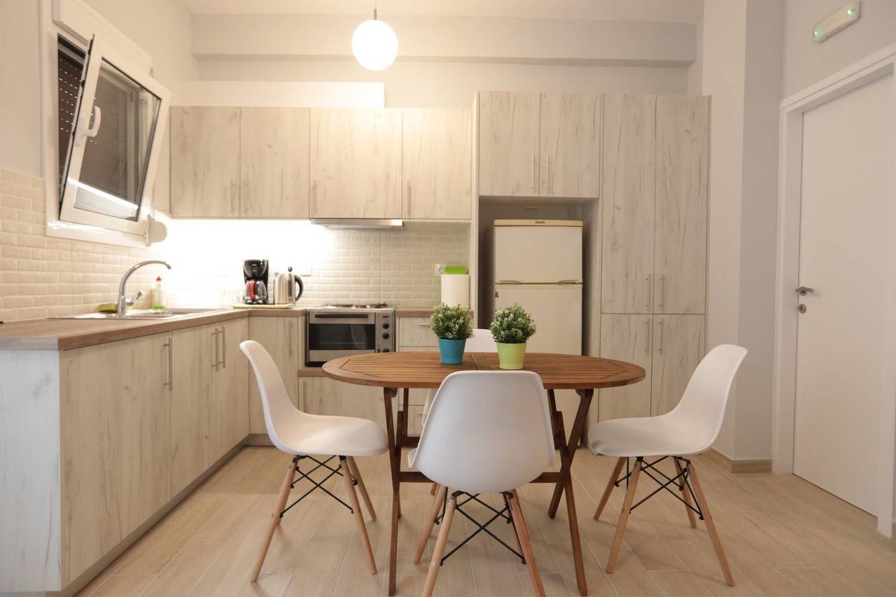 Pale Coloured Apt In Athens Historic Centre المظهر الخارجي الصورة